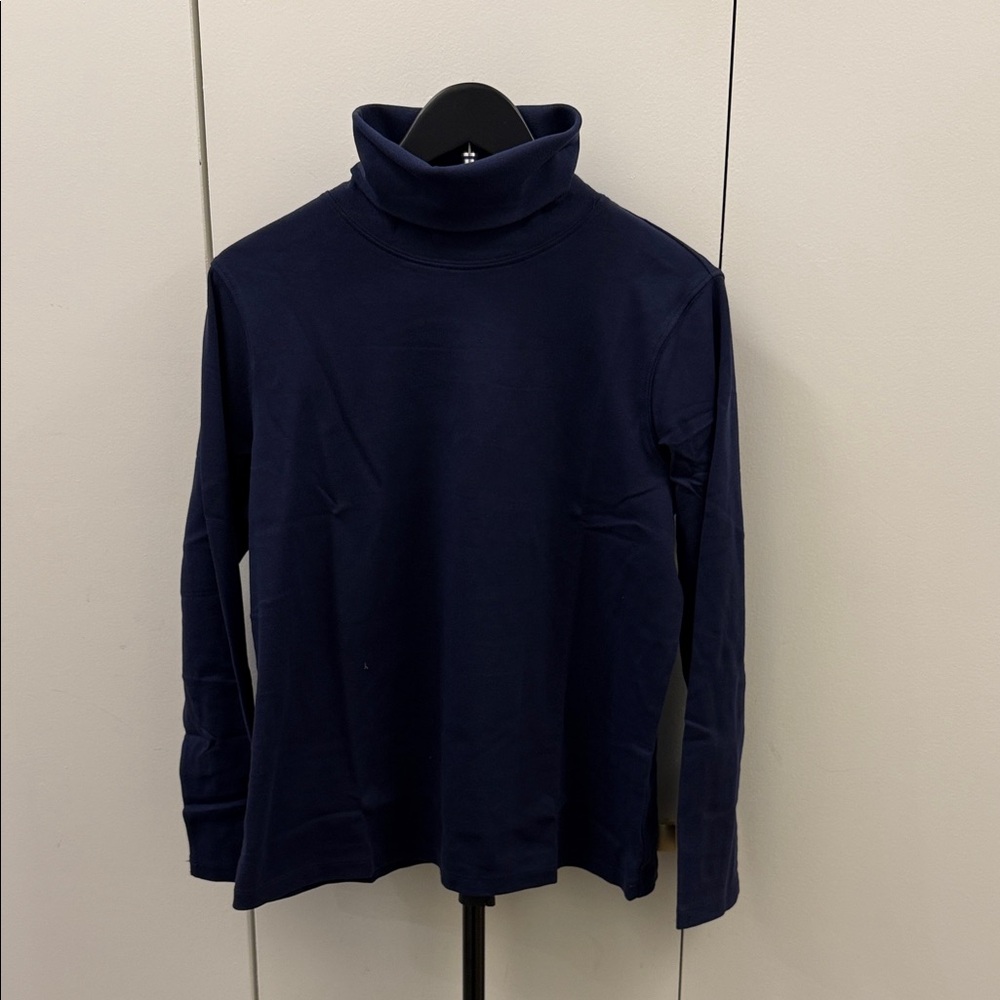 Appleseed's Classic Black Turtleneck